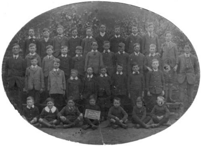 Bere Regis Boys School 1919